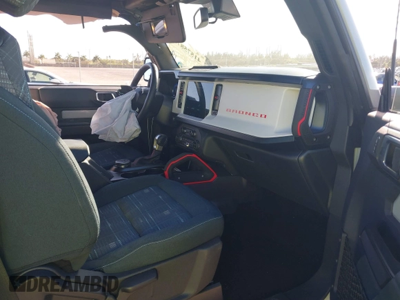 2024 Ford Bronco with VIN 1FMDE4CP3RLA28000, listed as a IAAI auction lot 41575878 with 11,631 mi miles and . Bid and sale history available at DreamBid. Image 5.