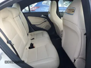 2018 Mercedes-Benz CLA 250 z VIN WDDSJ4GB5JN555993, wystawiony jako Copart lot #46189825 z przebiegiem 124 159 mil mil oraz Szkoda całkowita • Salvage title. Historia ofert i sprzedaży dostępna na DreamBid. Obrazek 10.