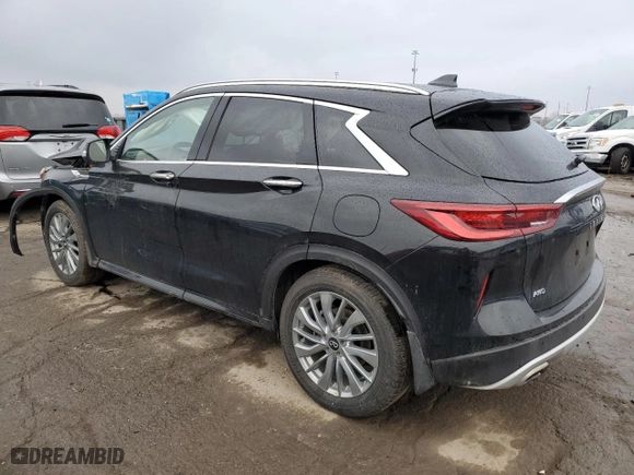 2024 Infiniti QX50 LUXE with VIN 3PCAJ5BBXRF102336, listed as a Copart auction lot 85695054 with 6,194 mi miles and Salvage Title. Bid and sale history available at carsss.com. Image 2.