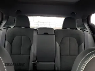 2019 Volvo XC40 R-Design z VIN YV4162UM3K2156744, wystawiony jako Copart lot #55354285 z przebiegiem 39 927 mil mil oraz Szkody całkowita. Historia ofert i sprzedaży dostępna na DreamBid. Obrazek 10.