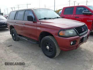 2000 Mitsubishi Montero ES z VIN JA4LS21H7YP813419, wystawiony jako IAAI lot #42404077 z przebiegiem 187 203 mil mil oraz . Historia ofert i sprzedaży dostępna na DreamBid. Obrazek 1.