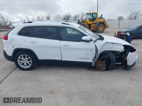 2016 Jeep Cherokee Latitude with VIN 1C4PJMCB1GW340605, listed as a IAAI auction lot 41523716 with 74,080 mi miles. Bid and sale history available at carsss.com. Image 13.