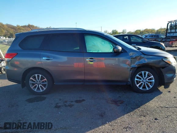 2016 Nissan Pathfinder Platinum with VIN 5N1AR2MMXGC629580, listed as a IAAI auction lot 40817601 with 106,046 mi miles and . Bid and sale history available at DreamBid. Image 13.