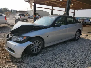 2007 BMW 3 Series 328i with VIN WBAVA33517PV63889, listed as a Copart auction lot 59160945 with 147,664 mi miles and Salvage title. Bid and sale history available at DreamBid. Image 1.