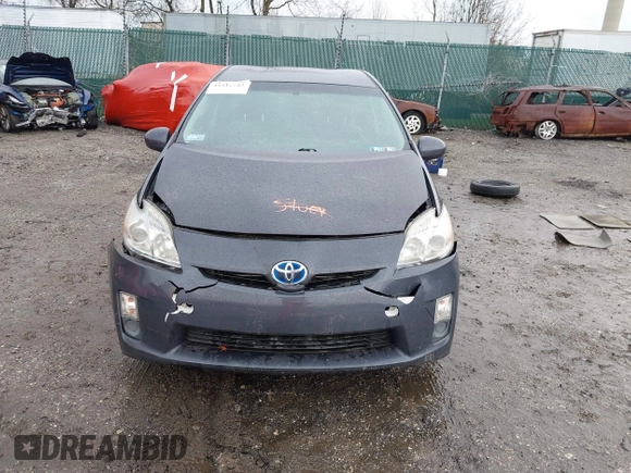 2010 Toyota Prius II with VIN JTDKN3DU0A1261312, listed as a IAAI auction lot 41812223 with 82,144 mi miles. Bid and sale history available at carsss.com. Image 6.