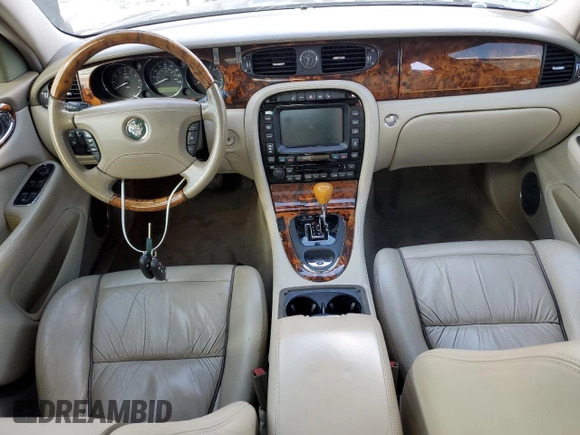 2004 Jaguar XJ with VIN SAJEA74C14SG01576, listed as a Copart auction lot 46955735 with 99,322 mi miles and Clean Title. Bid and sale history available at DreamBid. Image 8.