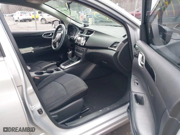 2016 Nissan Sentra SR with VIN 3N1AB7AP8GL662203, listed as a IAAI auction lot 41739620 with 131,001 mi miles. Bid and sale history available at carsss.com. Image 5.