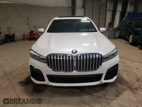 2020 BMW 7 Series 740i xDrive z VIN WBA7T4C04LGG62734, wystawiony jako Copart lot #54722014 z przebiegiem 77 203 mil mil oraz Szkoda całkowita • Salvage title. Historia ofert i sprzedaży dostępna na DreamBid. Obrazek 5.