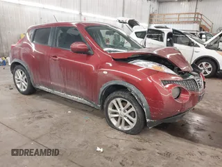 2013 Nissan Juke S with VIN JN8AF5MV7DT209802, listed as a IAAI auction lot 41555891 with 100,908 mi miles. Bid and sale history available at carsss.com. Image 1.
