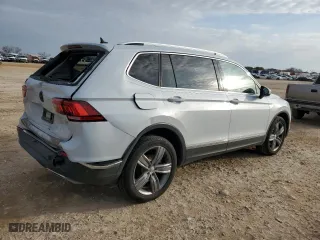 2018 Volkswagen Tiguan SEL Premium with VIN 3VV5B7AX6JM156841, listed as a Copart auction lot 88138225 with 93,460 mi miles and Salvage Title. Bid and sale history available at carsss.com. Image 3.