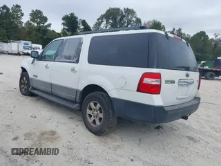 2007 Ford Expedition EL SSV with VIN 1FMFK165X7LA17471, listed as a IAAI auction lot 37941369 with 1 mi miles. Bid and sale history available at carsss.com. Image 3.