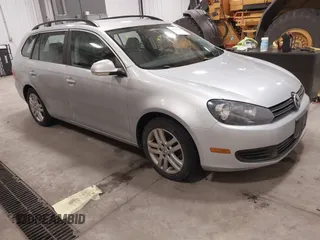 2014 Volkswagen Jetta SportWagen TDI with VIN 3VWML7AJ2EM608371, listed as a IAAI auction lot 41499932 with 134,530 mi miles. Bid and sale history available at carsss.com. Image 1.