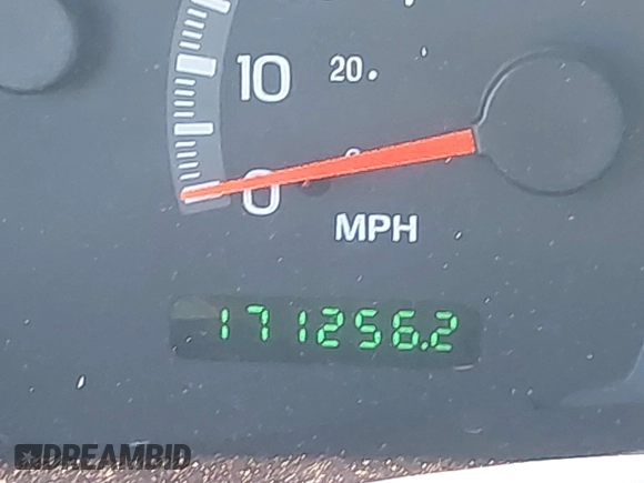 2003 Ford F-150 XL with VIN 1FTRF17W33NA33247, listed as a IAAI auction lot 41815581 with 171,256 mi miles and . Bid and sale history available at DreamBid. Image 15.