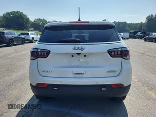 2022 Jeep Compass Latitude with VIN 3C4NJDBB3NT205928, listed as a IAAI auction lot 42832409 with 22,634 mi miles and . Bid and sale history available at DreamBid. Image 13.