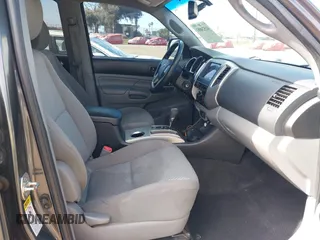 2013 Toyota Tacoma PreRunner with VIN 3TMKU4HN4DM037642, listed as a IAAI auction lot 41524081 with 149,621 mi miles and . Bid and sale history available at DreamBid. Image 5.