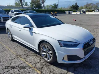 2023 Audi A5 Sportback Premium z VIN WAUABCF56PA039597, wystawiony jako IAAI lot #41979540 z przebiegiem 32 654 mil mil oraz . Historia ofert i sprzedaży dostępna na DreamBid. Obrazek 1.
