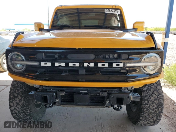 2022 Ford Bronco with VIN 1FMEE5BP8NLB30916, listed as a Copart auction lot 54632415 with 33,316 mi miles and Salvage title. Bid and sale history available at DreamBid. Image 5.