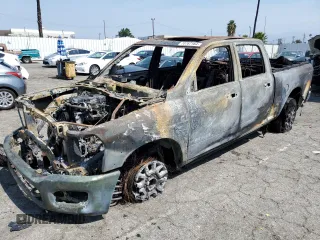 2022 Ram 2500 Longhorn z VIN 3C6UR5GL5NG381553, wystawiony jako Copart lot #70767164 z przebiegiem Nie podano mil oraz Nie do naprawy • Non repairable. Historia ofert i sprzedaży dostępna na DreamBid. Obrazek 1.