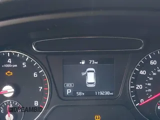 2019 Kia Sorento LX with VIN 5XYPG4A54KG599963, listed as a IAAI auction lot 41558055 with 119,238 mi miles and . Bid and sale history available at DreamBid. Image 15.