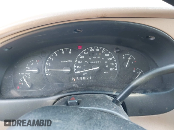 1998 Ford Explorer XLT z VIN 1FMZU35P3WZB28624, wystawiony jako IAAI lot #42142177 z przebiegiem 208 589 mil mil oraz . Historia ofert i sprzedaży dostępna na DreamBid. Obrazek 7.