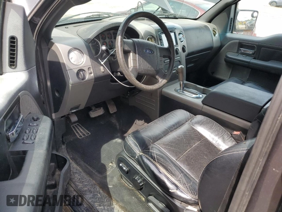 2004 Ford F-150 XLT z VIN 1FTPX14514NB09176, wystawiony jako Copart lot #58732195 z przebiegiem 244 292 mil mil oraz Szkoda całkowita • Salvage title. Historia ofert i sprzedaży dostępna na DreamBid. Obrazek 8.