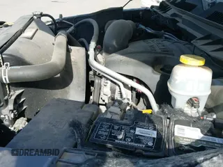 2017 Ram 1500 Laramie z VIN 1C6RR7NT4HS691372, wystawiony jako IAAI lot #42264467 z przebiegiem 135 395 mil mil oraz . Historia ofert i sprzedaży dostępna na DreamBid. Obrazek 22.