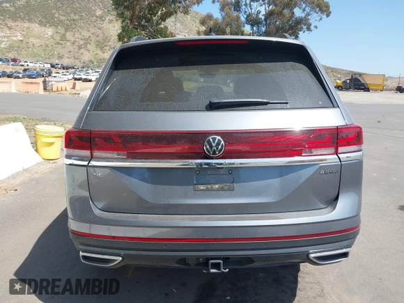 2024 Volkswagen Atlas SE с VIN 1V2KR2CAXRC502457, выставлен на аукционе IAAI как лот 42003296 с пробегом 19 138 миль миль и . История ставок и продаж доступна на DreamBid. Изображение 16.