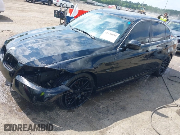 2011 BMW 3 Series 328i with VIN WBAPH5G55BNM81646, listed as a IAAI auction lot 42376059 with 116,318 mi miles and . Bid and sale history available at DreamBid. Image 18.
