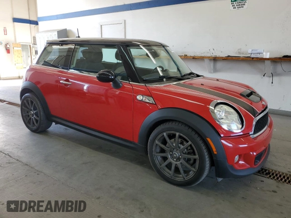 2011 MINI Hardtop S с VIN WMWSV3C59BTY20708, выставлен на аукционе Copart как лот 65652325 с пробегом 88 382 миль миль и Чистый • Clean title. История ставок и продаж доступна на DreamBid. Изображение 4.