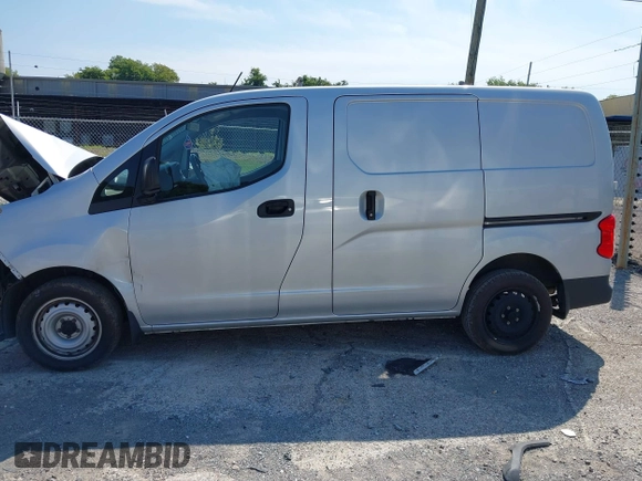 2019 Nissan NV200 Compact Cargo S with VIN 3N6CM0KNXKK699172, listed as a IAAI auction lot 40029579 with 143,429 mi miles. Bid and sale history available at carsss.com. Image 14.