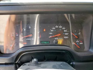 2004 Jeep Wrangler Rubicon z VIN 1J4FA69S34P757352, wystawiony jako Copart lot #52971745 z przebiegiem 139 855 mil mil oraz Szkoda całkowita • Salvage title. Historia ofert i sprzedaży dostępna na DreamBid. Obrazek 9.