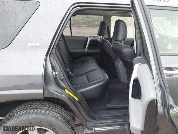 2013 Toyota 4Runner SR5 with VIN JTEBU5JR5D5135650, listed as a IAAI auction lot 41942335 with 137,872 mi miles. Bid and sale history available at carsss.com. Image 8.