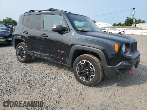 2017 Jeep Renegade Trailhawk with VIN ZACCJBCB8HPE43103, listed as a Copart auction lot 58690885 with 135,139 mi miles and Clean title. Bid and sale history available at DreamBid. Image 4.
