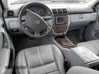 2000 Mercedes-Benz M 320/430/500 z VIN 4JGAB54E8YA191024, wystawiony jako Copart lot #42851745 z przebiegiem 85 059 mil mil oraz Czysty tytuł • Clean title. Historia ofert i sprzedaży dostępna na DreamBid. Obrazek 8.