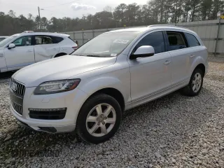 2013 Audi Q7 3.0T Premium Plus with VIN WA1LGAFEXDD006804, listed as a Copart auction lot 48633745 with 160,224 mi miles and Salvage Title. Bid and sale history available at carsss.com. Image 1.