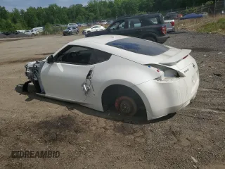 2013 Nissan 370Z z VIN JN1AZ4EH1DM880904, wystawiony jako Copart lot #58419485 z przebiegiem Nie podano mil oraz Nie do naprawy. Historia ofert i sprzedaży dostępna na DreamBid. Obrazek 2.