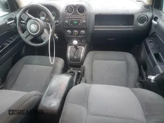 2013 Jeep Compass Latitude with VIN 1C4NJDEB8DD189709, listed as a Copart auction lot 86598874 with 170,041 mi miles and Salvage Title. Bid and sale history available at carsss.com. Image 8.