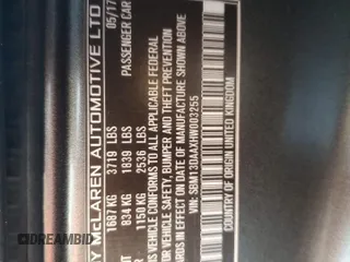 2017 McLaren 570S z VIN SBM13DAAXHW003255, wystawiony jako Copart lot #84219454 z przebiegiem Nie podano mil oraz Szkody całkowita. Historia ofert i sprzedaży dostępna na DreamBid. Obrazek 12.