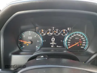 2017 GMC Sierra 2500HD Denali z VIN 1GT12UEG1HF104744, wystawiony jako Copart lot #43969425 z przebiegiem 129 674 mil mil oraz Szkoda całkowita • Salvage title. Historia ofert i sprzedaży dostępna na DreamBid. Obrazek 9.