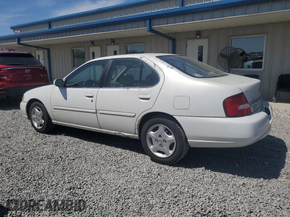 2000 Nissan Altima XE z VIN 1N4DL01D7YC190776, wystawiony jako Copart lot #53376635 z przebiegiem 211 582 mil mil oraz Szkoda całkowita • Salvage title. Historia ofert i sprzedaży dostępna na DreamBid. Obrazek 2.