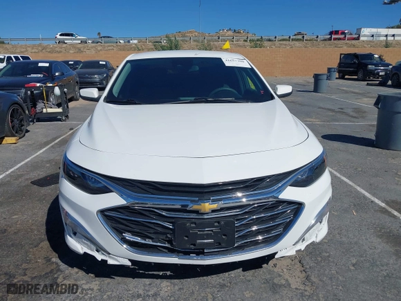 2020 Chevrolet Malibu LS with VIN 1G1ZC5STXLF147911, listed as a IAAI auction lot 41657390 with 61,932 mi miles. Bid and sale history available at carsss.com. Image 12.