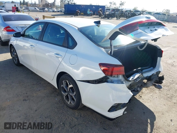 2019 Kia Forte LXS with VIN 3KPF24AD3KE136372, listed as a IAAI auction lot 41854981 with 70,900 mi miles. Bid and sale history available at carsss.com. Image 3.