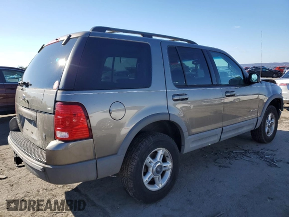 2002 Ford Explorer XLT with VIN 1FMZU73W52UD04193, listed as a Copart auction lot 45418235 with 211,401 mi miles and Salvage title. Bid and sale history available at DreamBid. Image 3.