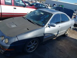 2001 Acura Integra z VIN JH4DB76611S001520, wystawiony jako IAAI lot #41390764 z przebiegiem 190 993 mil mil oraz . Historia ofert i sprzedaży dostępna na DreamBid. Obrazek 14.