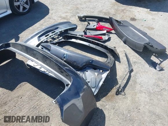 2014 Acura RDX Technology with VIN 5J8TB4H53EL004310, listed as a IAAI auction lot 42272662 with 125,759 mi miles and . Bid and sale history available at DreamBid. Image 19.