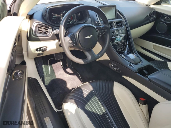2019 Aston Martin DB11 V8 with VIN SCFRMFAW0KGL05298, listed as a Copart auction lot 41977185 with 21,000 mi miles and Non Repairable. Bid and sale history available at carsss.com. Image 8.
