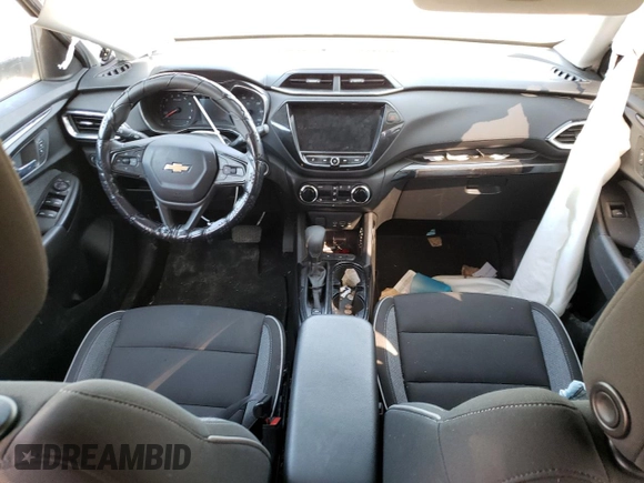 2021 Chevrolet TrailBlazer LT with VIN KL79MPS26MB170163, listed as a Copart auction lot 45474373 with 33,693 mi miles. Bid and sale history available at carsss.com. Image 8.