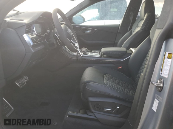 2023 Audi RS Q8 z VIN WU1ARBF11PD031124, wystawiony jako Copart lot #75312284 z przebiegiem 2 673 mil mil oraz Szkoda całkowita • Salvage title. Historia ofert i sprzedaży dostępna na DreamBid. Obrazek 7.
