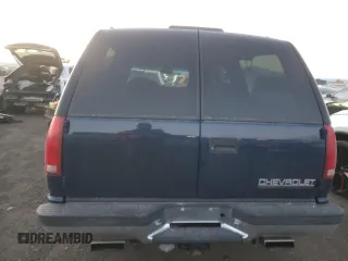 1998 Chevrolet Suburban with VIN 1GNEC16R5WJ304914, listed as a Copart auction lot 86643614 with 97,092 mi miles and Salvage Title. Bid and sale history available at carsss.com. Image 6.