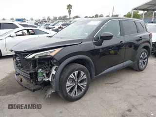 2023 Nissan Rogue SV z VIN 5N1BT3BA2PC893980, wystawiony jako IAAI lot #42357578 z przebiegiem 40 218 mil mil oraz . Historia ofert i sprzedaży dostępna na DreamBid. Obrazek 17.